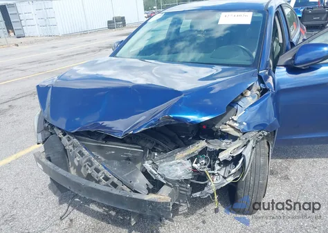 2017 Hyundai Elantra Se from USA, damaged, VIN 5NPD74LF4HH100069